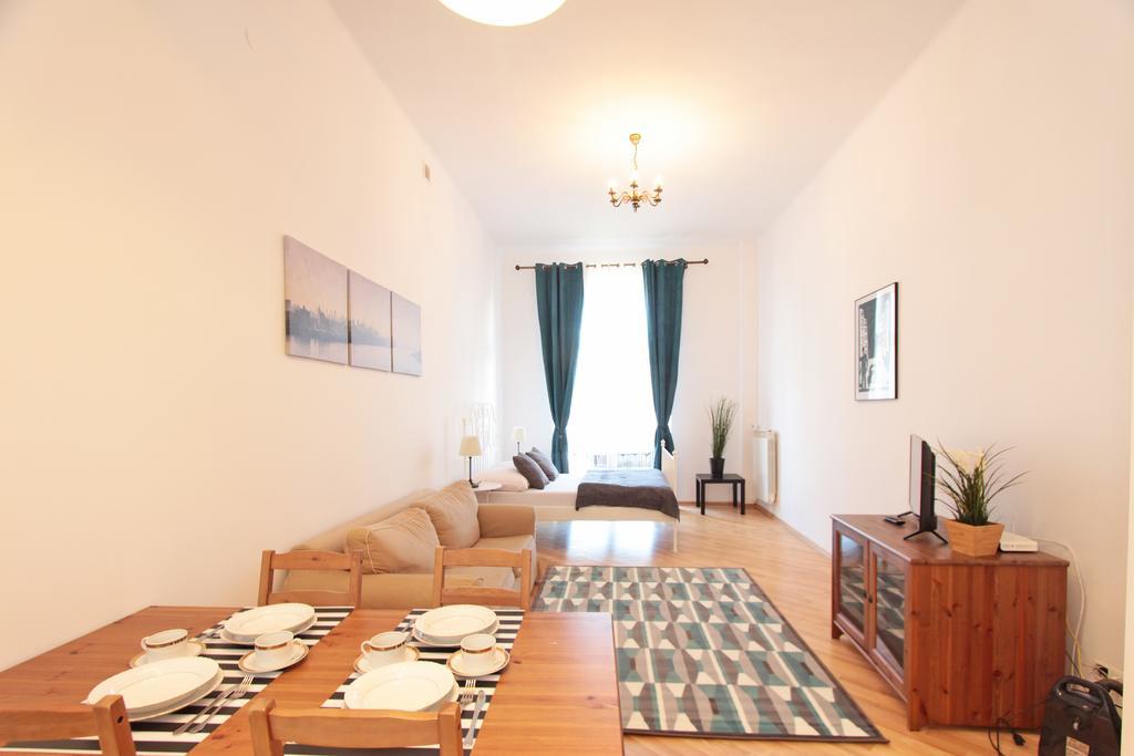 Warsaw City Apartments Eksteriør bilde